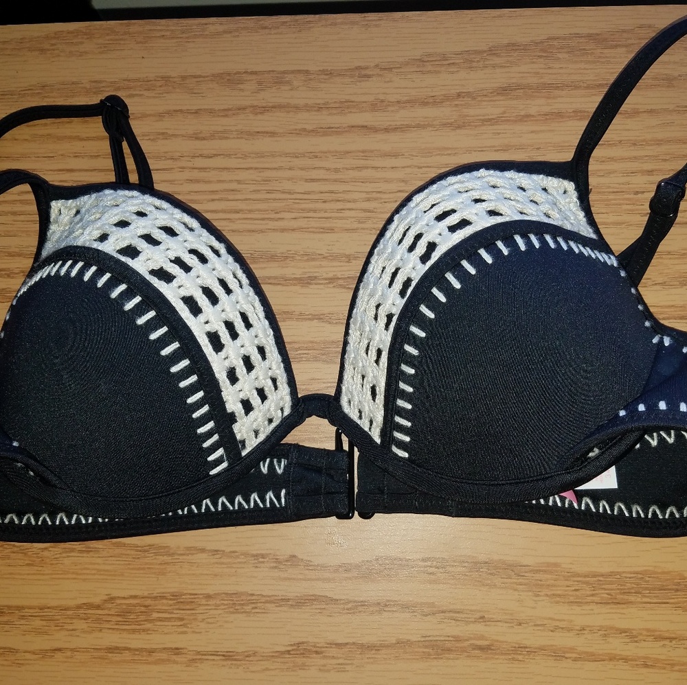 Victoria's Secret 34B Bikini Top